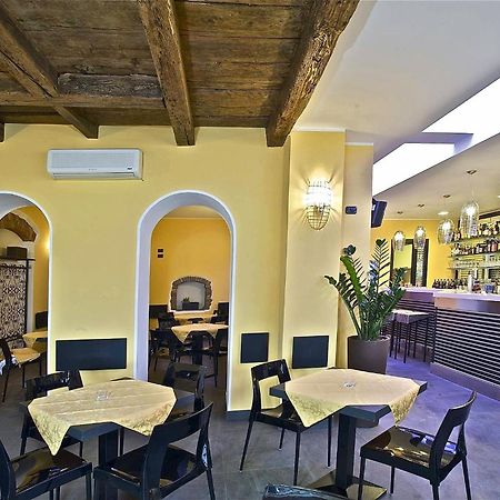 Nuovo Bar Centrale Gravedona Dış mekan fotoğraf